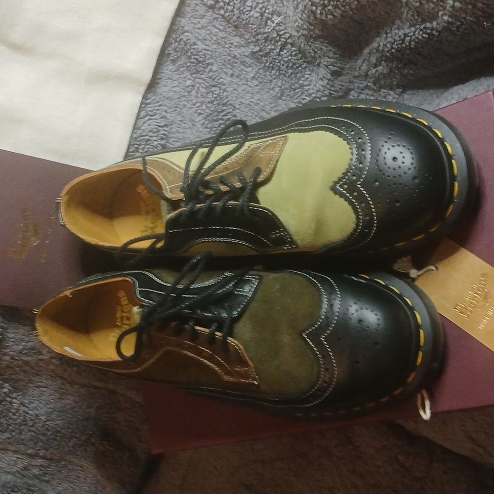 Dr. Martens Men's Two-Tone Dead Stock Wingtips - Picture 2 of 8